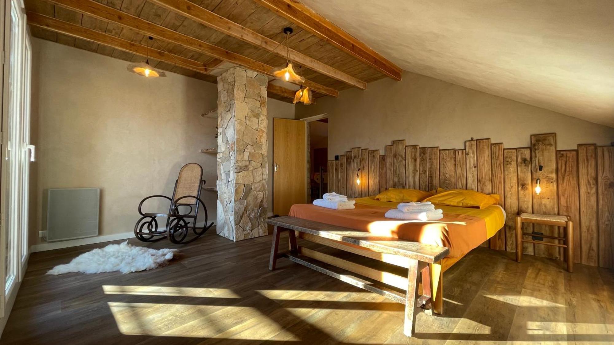 Gite Confort 15 Couchages, Vue Panoramique Montagne Hautes Alpes, Terrasses Embrun Bagian luar foto